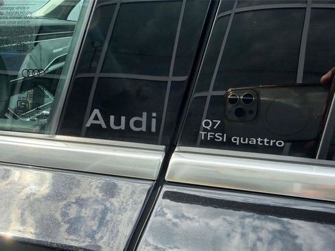 Used 2025 Audi Q7 3.0T Premium Plus AWD/4WD image 43