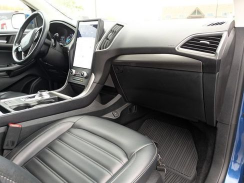 Used 2023 Ford Edge SEL w/ Convenience Package AWD/4WD image 4