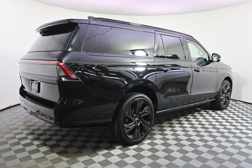New 2027 Lincoln Navigator L Reserve w/ Jet Appearance Package AWD/4WD image 7