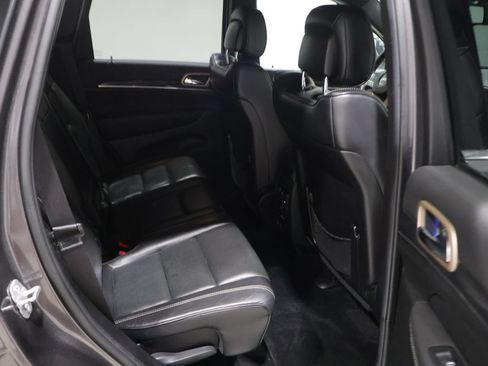Used 2014 Jeep Grand Cherokee Overland AWD/4WD image 19