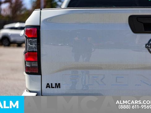 Certified 2025 Nissan Frontier SV image 12