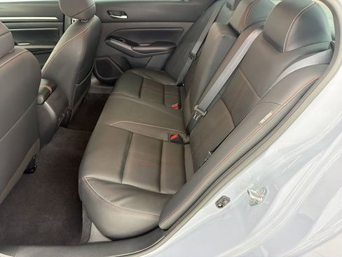 Used 2024 Nissan Altima 2.5 SR w/ SR Premium Package image 14