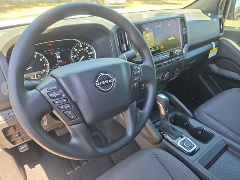 New 2026 Nissan Frontier SV AWD/4WD image 15