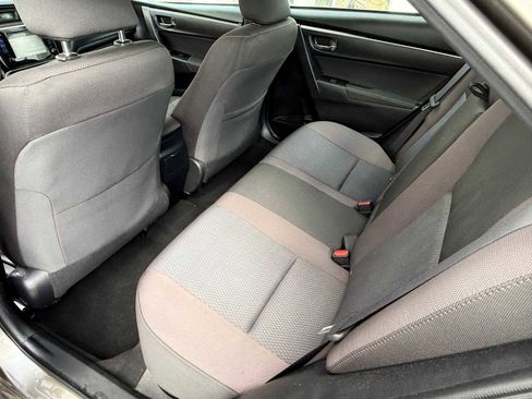 Used 2017 Toyota Corolla LE w/ Carpet Mat Package (TMS) FWD image 16