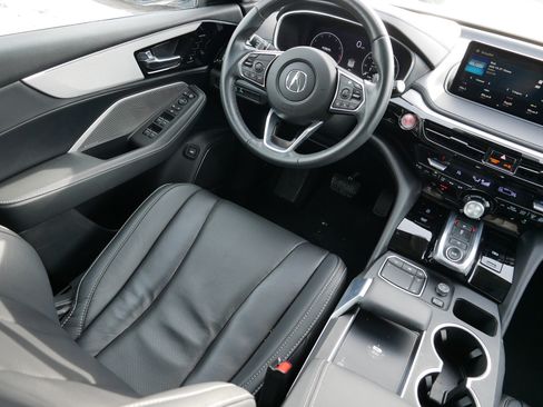 Used 2023 Acura MDX SH-AWD w/ Technology Package image 9