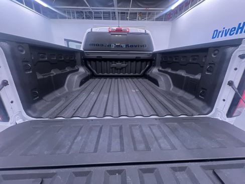Used 2024 Chevrolet Colorado Trail Boss w/ Technology Package image 39