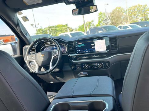 Used 2025 Chevrolet Silverado 1500 LTZ w/ LTZ Convenience Package II image 27