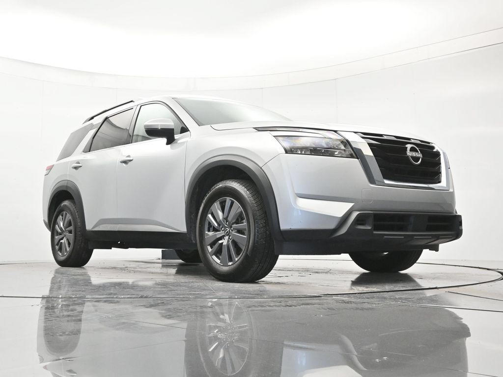 Used 2025 Nissan Pathfinder SV FWD image 39