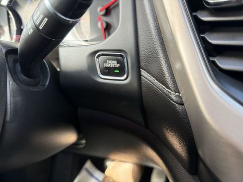 Used 2020 GMC Acadia Denali w/ Technology Package AWD/4WD image 17