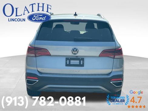 Used 2023 Volkswagen Taos SE FWD image 6
