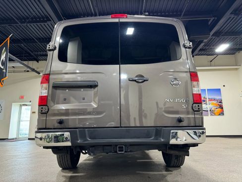 Used 2018 Nissan NV 3500 SL image 20