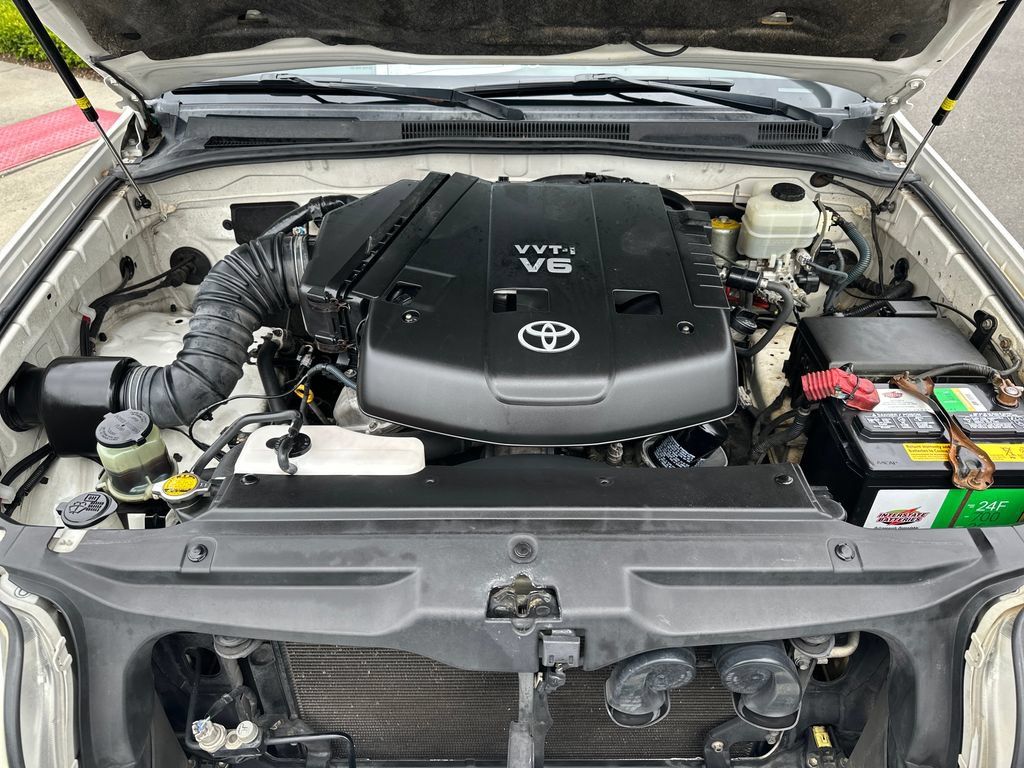 Used 2006 Toyota 4Runner SR5 RWD image 28