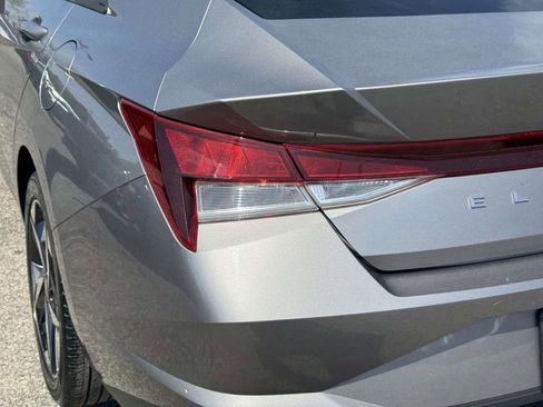 Certified 2023 Hyundai Elantra SEL w/ Convenience Package FWD image 13