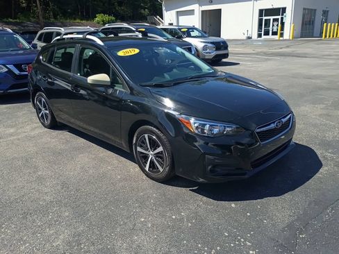 Used 2019 Subaru Impreza 2.0i Premium AWD/4WD image 3