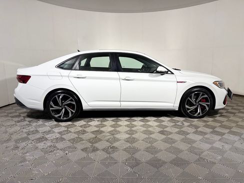 Used 2022 Volkswagen Jetta GLI Autobahn FWD image 8