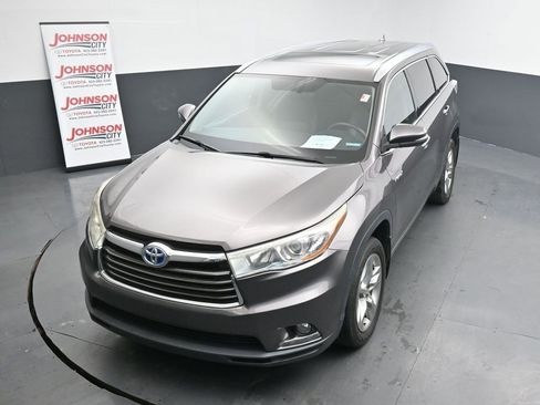 Used 2015 Toyota Highlander Limited image 12