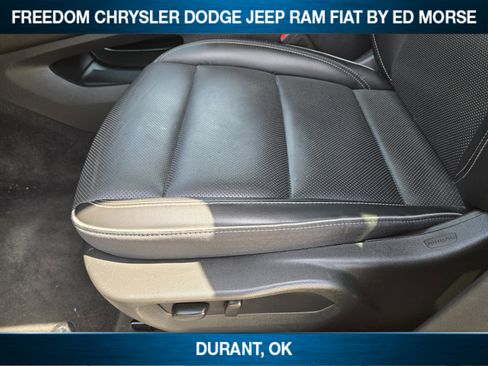Used 2023 Buick Envision Essence FWD image 18