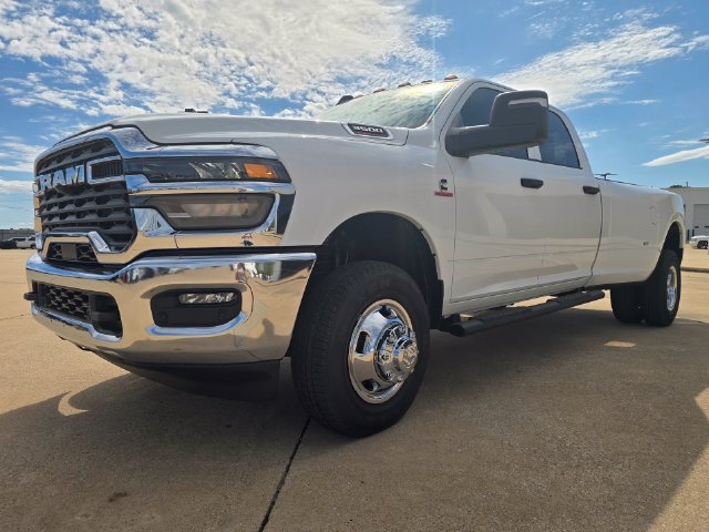 New 2027 RAM 3500 Tradesman AWD/4WD image 6
