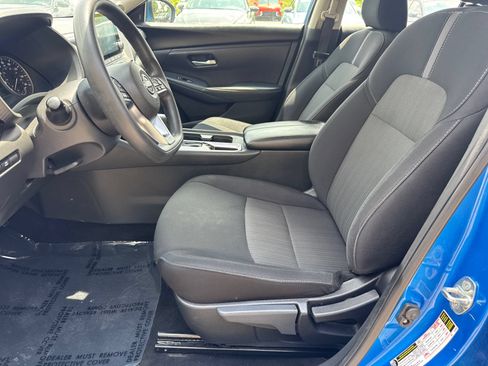 Used 2024 Nissan Sentra SV FWD image 9
