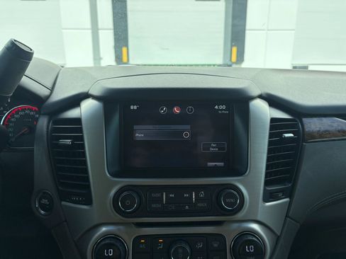 Used 2015 GMC Yukon Denali w/ Enhanced Security Package AWD/4WD image 34