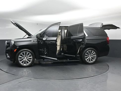 Used 2024 GMC Yukon Denali w/ Advanced Technology Package AWD/4WD image 57