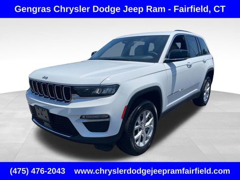 Used 2023 Jeep Grand Cherokee Limited AWD/4WD image 3