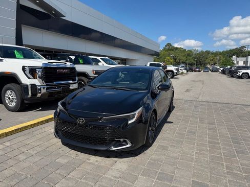 Used 2024 Toyota Corolla XSE FWD image 2