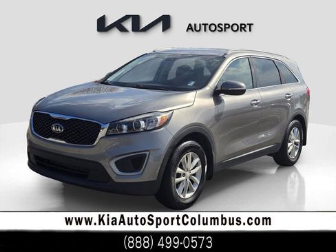 Used 2018 Kia Sorento LX image 1