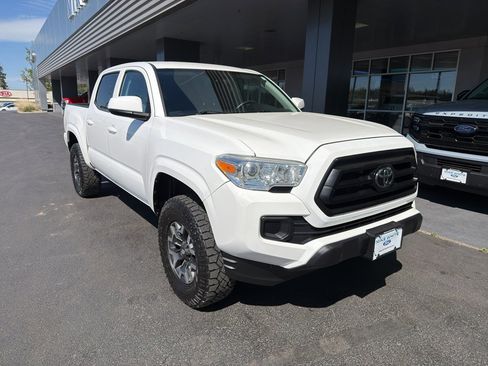 Used 2021 Toyota Tacoma SR AWD/4WD image 1