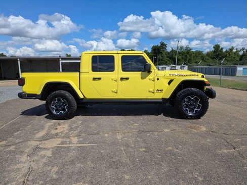 Used 2023 Jeep Gladiator Rubicon w/ LED Lighting Group AWD/4WD image 3