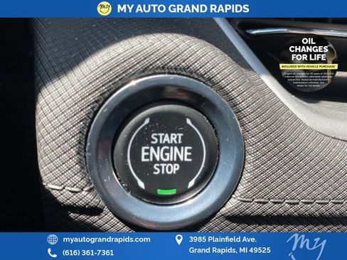 Used 2024 Chevrolet TrailBlazer LT AWD/4WD image 33