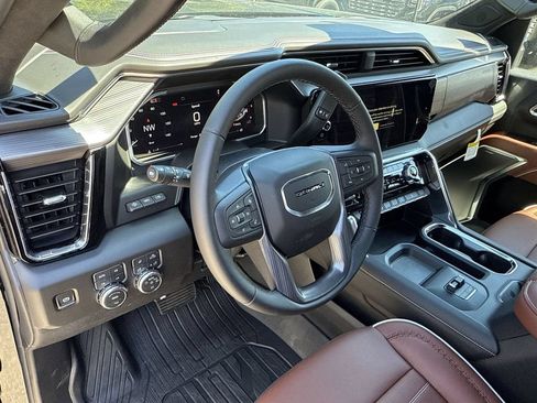 New 2026 GMC Sierra 2500 Denali Ultimate w/ LPO, Black Badging Package AWD/4WD image 16