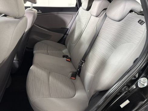 Used 2016 Hyundai Accent SE FWD image 10