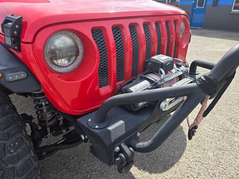Used 2018 Jeep Wrangler Unlimited Sport S AWD/4WD image 8