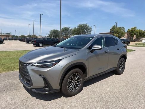 Used 2024 Lexus NX 350 AWD image 2