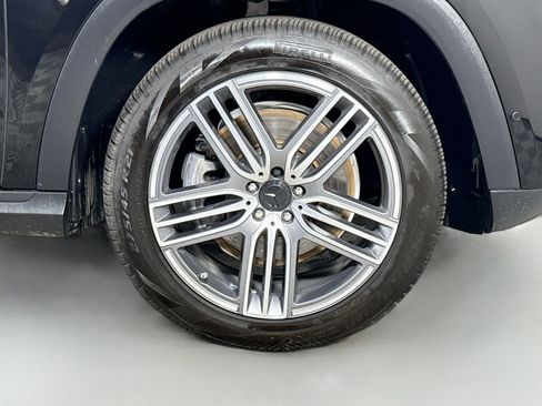 Used 2025 Mercedes-Benz GLS 450 4MATIC image 32