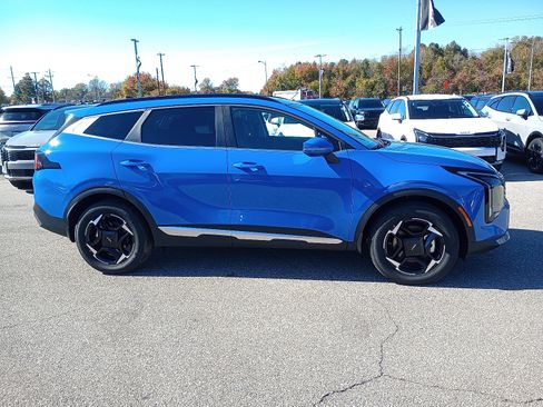 New 2026 Kia Sportage EX image 2