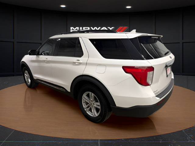 Used 2021 Ford Explorer XLT w/ Equipment Group 202A AWD/4WD image 3