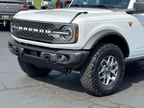 New 2025 Ford Bronco Badlands image 37