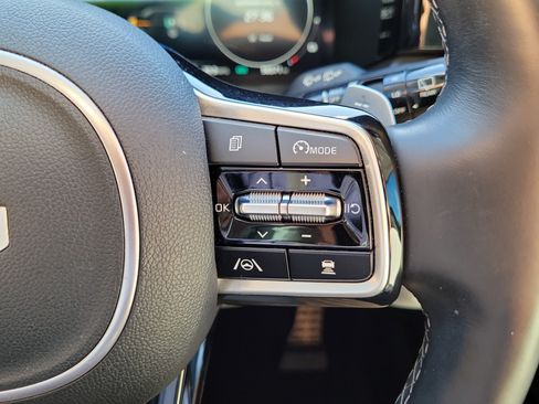 Certified 2022 Kia Sorento SX Prestige w/ Panoramic Sunroof Package AWD/4WD image 27
