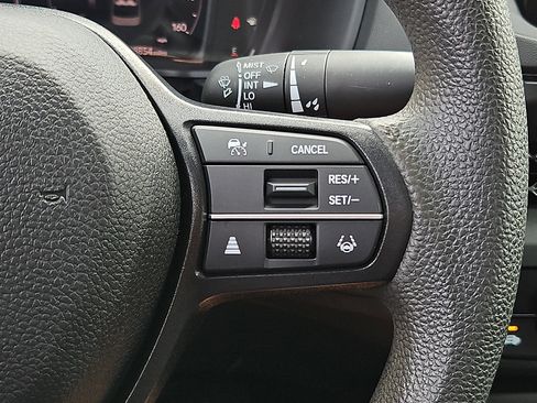 Used 2023 Honda Accord EX image 22