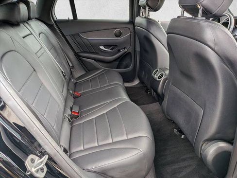 Used 2022 Mercedes-Benz GLC 300 4MATIC image 22