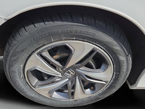 Certified 2020 Honda Civic LX image 17