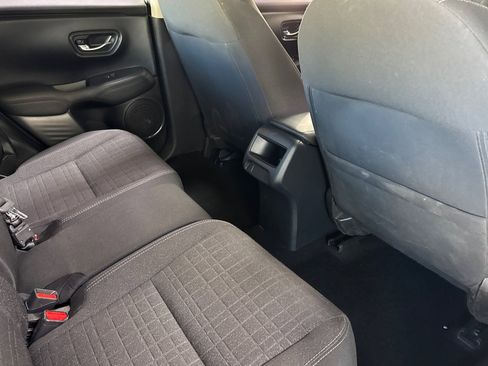 Used 2023 Honda HR-V LX image 30