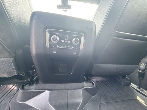 Certified 2021 GMC Yukon Denali image 21