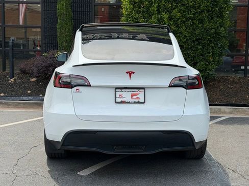 Used 2023 Tesla Model Y Long Range AWD/4WD image 14