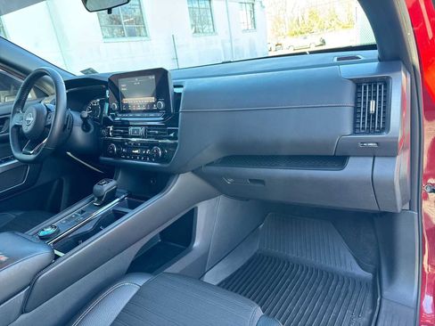 Used 2023 Nissan Pathfinder Rock Creek image 16