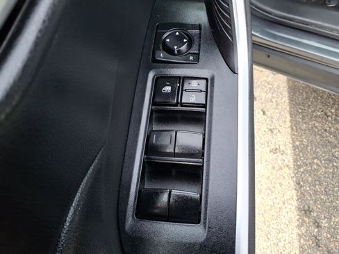 Used 2021 Toyota RAV4 XLE image 15