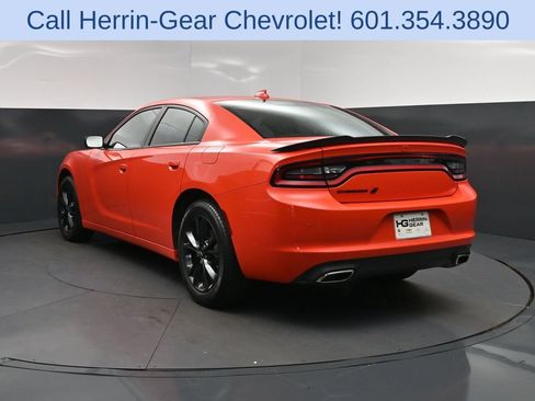 Used 2022 Dodge Charger SXT w/ Blacktop Package AWD/4WD image 5