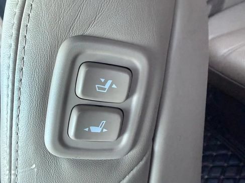 Used 2012 Hyundai Equus Signature RWD image 39